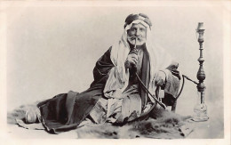 Syria - Bedouin Sheikh Smojing Hookah - REAL PHOTO - Publ. Unknown  - Siria