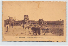 Cambodge - ANGKOR - Terrasse à Balustres Sur Les Douves - Ed. Gillot 66 - Cambodja