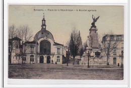 SOISSONS : Place De La Republique, La Bourse Agricole (toillée) - Tres Bon Etat - Soissons