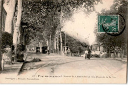 FONTAINEBLEAU: L'avenue Du Chemin-de-f-er Et La Descente De La Gare - Très Bon état - Fontainebleau