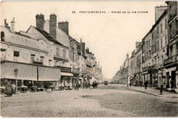 FONTAINEBLEAU: Entrée De La Rue Grande - Très Bon état - Fontainebleau