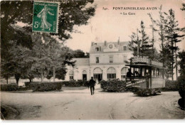 FONTAINEBLEAU: La Gare - Très Bon état - Fontainebleau