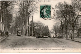 FONTAINEBLEAU: Avenue Du Chemin De Fer Et Descente De La Gare - Très Bon état - Fontainebleau