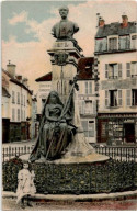 FONTAINEBLEAU: Monument Carnot - Très Bon état - Fontainebleau