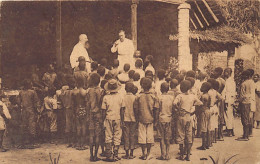 Congo Kinshasa - MBANDAKA Coquilhatville - Leçon à La Jeunesse - Ed. Missionarissen Van Het H. Hart  - Belgian Congo