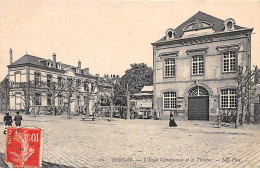 BERNAY - L'Ecole Communale Et Le Théâtre - Très Bon état - Bernay