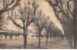 EVREUX - Le Champ De Foire - Très Bon état - Evreux