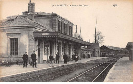 BAYEUX - La Gare - Les Quais - Très Bon état - Bayeux