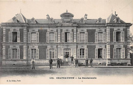 CHATEAUDUN - La Gendarmerie - Très Bon état - Chateaudun