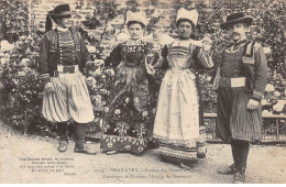 PONT AVEN - Pardon Des Fleurs - Concours De Danse - Groupe De Danseurs - Très Bon état - Pont Aven