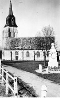 VERT EN DROUAIS - L'Eglise Et Le Monument De 1914 18 - Très Bon état - Andere & Zonder Classificatie
