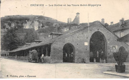 CREMIEU - Les Halles Et Les Tours Saint Hippolyte - Très Bon état - Crémieu