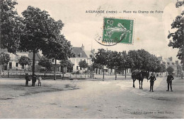 AIGURANDE - Place Du Champ De Foire - Très Bon état - Altri & Non Classificati