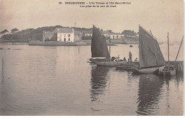 DOUARNENEZ - L'Ile Tristan Et L'Ile Saint Michel Vue Prise De La Cale Du Guet - Trés Bon état - Douarnenez