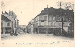 LONS LE SAUNIER - L'Avenue Gambetta - L'Hôtel Du Jura - Très Bon état - Lons Le Saunier