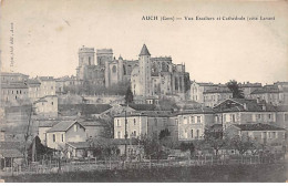 AUCH - Vue Escalier Et Cathédrale - Très Bon état - Auch