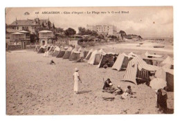 (33) 077, Arcachon, Edition Des Nouvelles Galeries CAP 201, La Plage Et Le Grand Hotel - Arcachon