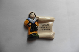 Fève Ancienne Porcelaine Boulangerie Pâtisserie Tesson Paris 16e - Très Rare ! - Frühe Figuren