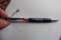 Stylo Mobile Souvenir Floaty Pen - I Love Paris France Drapeau Breloque Tour Eiffel Lucky Charm - Schreibgerät