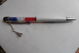 Stylo Mobile Souvenir Floaty Pen - I Love Paris France Drapeau Breloque Tour Eiffel Lucky Charm - Penne