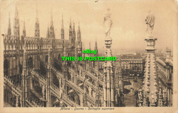 R621715 Milano. Duomo. Dettaglio Superiore. 1923 - Mondo