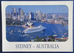 CPM BATEAU PAQUEBOT  " ORIANA " ENTRANT DANS LE PORT DE SYDNEY  ( AUSTRALIE ) - - Passagiersschepen