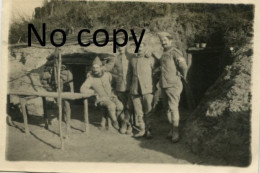 PHOTO FRANCAISE - BRANCARDIER DU 224e RI AU POSTE DE SECOURS A LE FAYET PRES DE SAINT QUENTIN - GUERRE AISNE 1914 1918 - War, Military
