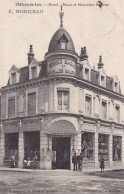 Château Du Loir (72 Sarthe) Devanture Le Grand Bazar Et Nouvelles Galeries E. Moriceau (éditeur De La Carte) écrite 1923 - Chateau Du Loir