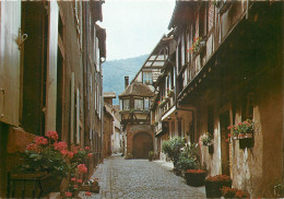 68 Kaysersberg Rue De L'église Avec La Plus Ancienne Maison De La Ville N° 30 \MM5004 - Kaysersberg