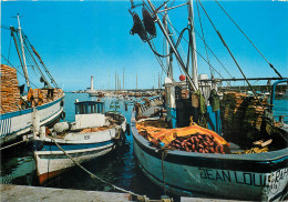 34 SETE Bateaux De Pêche Dans Le Port N° 44  \MM5017 - Sete (Cette)