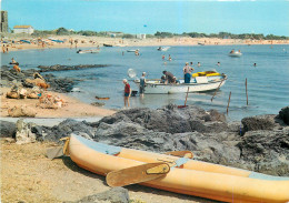 34  Cap D'agde   La Plage Du Môle Ses Barques Et Ses Rochers   N° 66\MM5027 - Agde