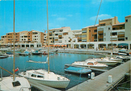 34  Cap D'agde    Le Port Richelieu Et Résidences Saint Clair    N° 61\MM5028  - Agde