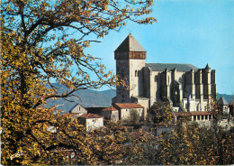  31  Saint Bertrand De Comminges La Cathédrale   N° 12 \MM5043 - Saint Bertrand De Comminges