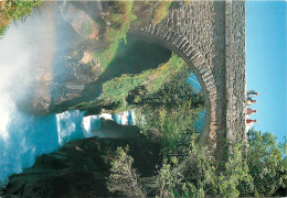 65 Cauterets  Les Pyrénées  Le Pont D'espagne     N° 52\MM5048 - Cauterets