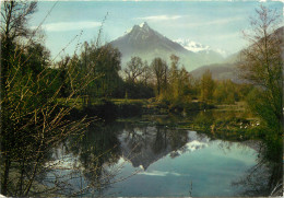 65 Argeles Gazost   Jeux D'eau Et De Lumière Reflets Du Pic De Viscos Dans Le Gave      N° 13 \MM5053 - Argeles Gazost