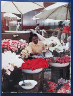 CPM  MARCHÉ AUX FLEURS DE TANANARIVE   ( MADAGASCAR ) - Markets