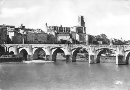 ALBI  La Basilique Sainte Cecile Et Le Pont Vieux 49  (scan Recto Verso)MH2910TER - Albi