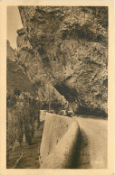 48  Gorges Du Tarn Les Rochers En Encorbellement  Au Cirque Des Baumes   N° 41 \MN6004 - Gorges Du Tarn