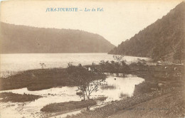 39   Jura Touriste Lac Du Val       N° 48\MN6009 - Autres & Non Classés