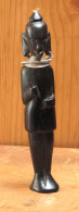 Art-antiquité_sculpture Bois_50_statuette Africaine-chasseur - Afrikanische Kunst