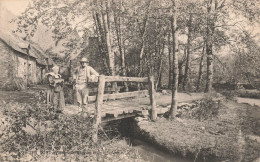 Pont Aven * Le Meunier Et La Meunière * Thème Moulin Minoterie Farine Molen - Pont Aven