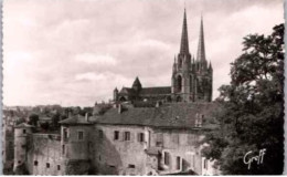 BAYONNE. -  Le Château Vieux Et La Cathédrale. .  Non Circulé.  Photo Véritable. - Bayonne