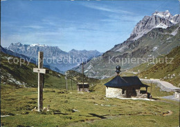 11691922 Klausenpass Passhoehe Mit Kapelle Und Schaechentaler Windgaelle Klausen - Otros & Sin Clasificación