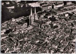 BAYONNE. -  Vue Aérienne :  La Cathédrale. .  Non Circulé.  Cliché Robert Durandaud - Bayonne