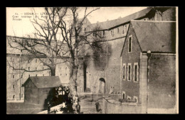 08 - SEDAN - LE CHATEAU - COUR INTERIEURE ET PORTE DES PRINCES - Sedan