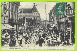 10 - TROYES +++ Fête Fédérale De Gymnastique +++ Juin 1908 +++ Défilé, Rue De La République +++ - Troyes