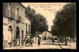 ALGERIE - COLEA - RUE LAMORICIERE ET HOTEL DE FRANCE - VOIR ETAT - Autres & Non Classés