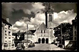 AUTOMOBILES - FORD VEDETTE - 4 CV 2807 CT 7 - CAEN, EGLISE ST-NICOLAS - PKW