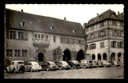 AUTOMOBILE - AUTOS POPULAIRES DES ANNEES 50 - COLMAR, ANCIEN SIEGE DE JUSTICE - Voitures De Tourisme