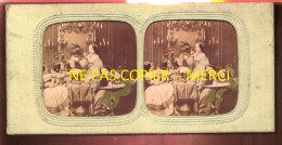 PHOTO STEREO CIRCA 1860 - TRANSPARENTE - FEMMES BUVANT LE THE - FORMAT 17.5 X 8.5 CM - Stereo-Photographie